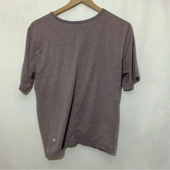 Lululemon Crescent Tee *Silver - Picture 4 of 5